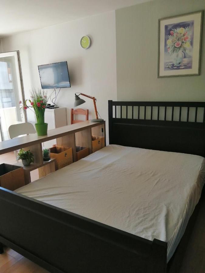 Kievaille Apartment Plaisir Bagian luar foto